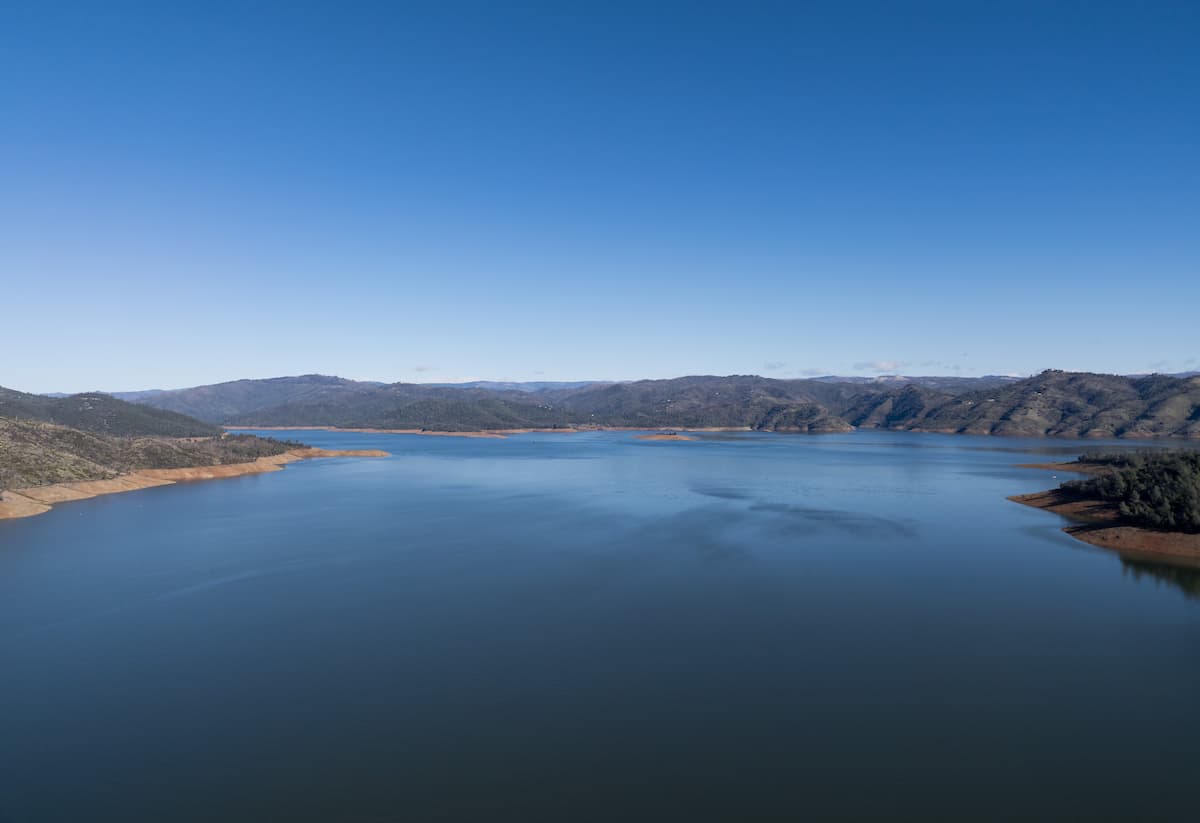 Aerial photograph of Lake Oroville and the surrounding California foothills