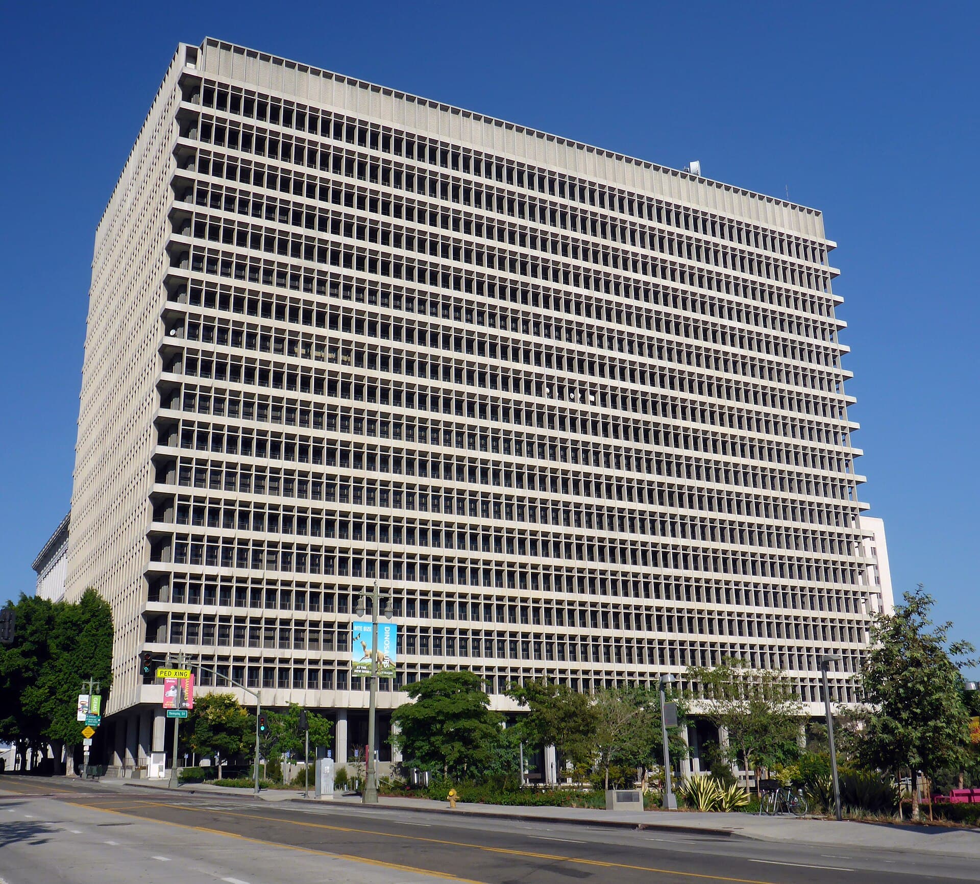 The Clara Shortridge Foltz Criminal Justice Center, Los Angeles County's main criminal courthouse, in downtown Los Angeles, October 2014 (file photo)