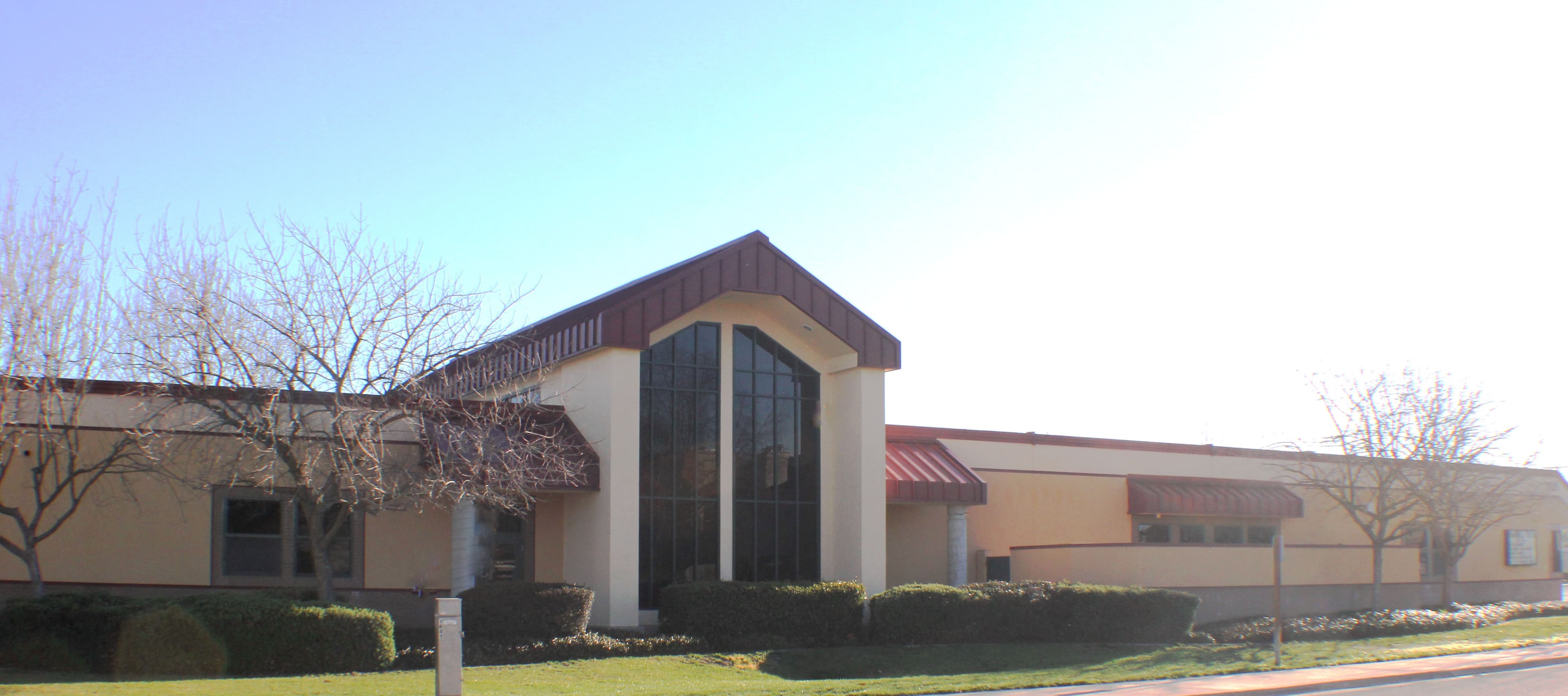Olive Grove Elementary School in the Dry Creek Joint Elementary School District in the Sacramento region, seen from the side (file photo)